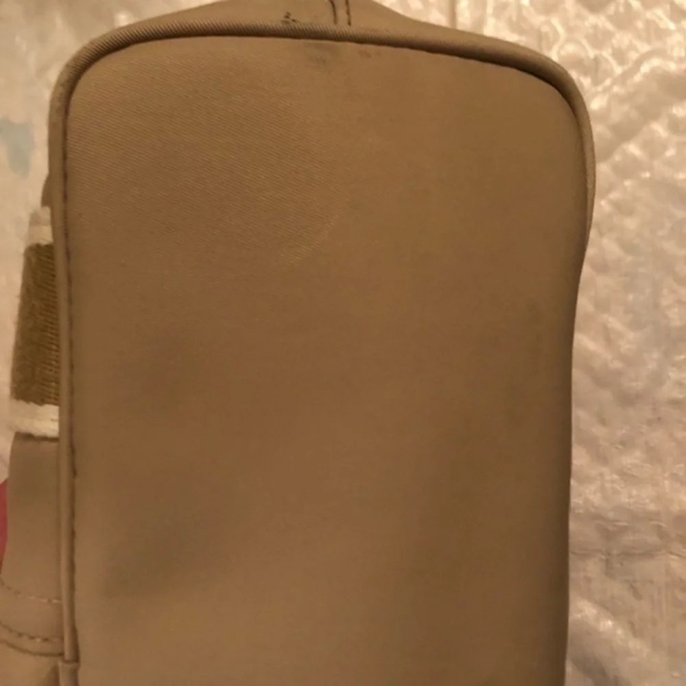 Michael kors creamy white zipper clutch wallet